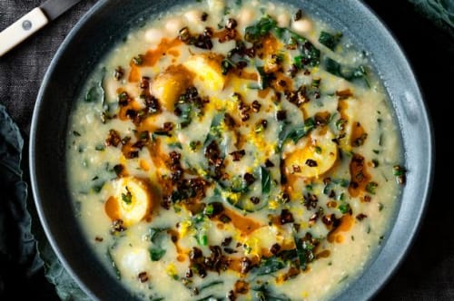 Suppe på hvide bønner, palmekål og kartoffel