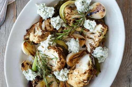 Bagt blomkål og løg med ricottacreme