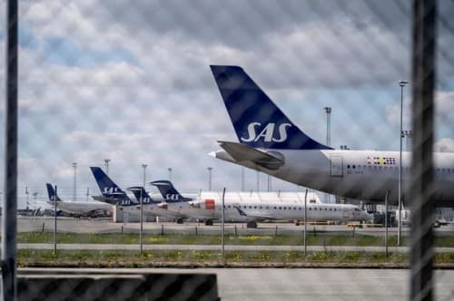 »Jeg tror, at mange laver undskyldninger for sig selv«: Kolossal rejselyst i Københavns Lufthavn