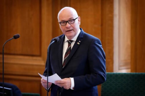 Søren Gade er den forkerte formand. På det forkerte sted. På det forkerte tidspunkt