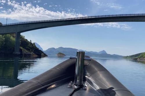 Det er aldrig til at vide, hvordan vejret arter sig på en lille ø i Norskehavet