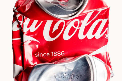  Hvad nytter danskeres boykot af Tesla og cola? Vi har spurgt en ekspert