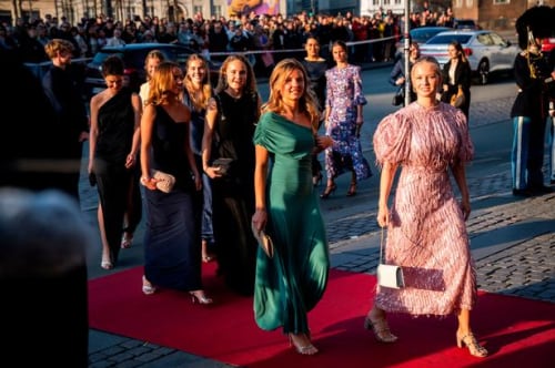 Hvordan kan vi forsvare kongehusets nye fødselsdagskoncept?