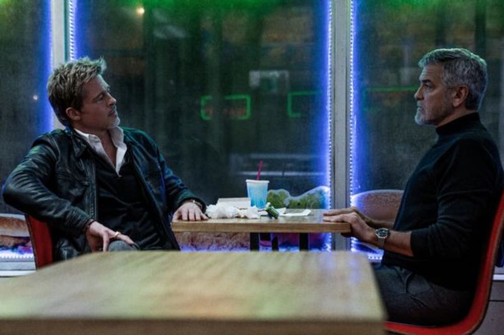'Wolfs' af Jon Watts med Brad Pitt og George Glooney i hovedrollerne, som to ensomme ulve, der bliver tvunget til at arbejde sammen.Foto: Scott Garfield/Sony Pictures