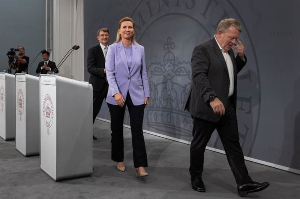 »Det her er jo en mærkelig regering«, erklærede statsminister Mette Frederiksen (S) tidligere på ugen på et pressemøde. Vælgerne har da også endnu til gode at belønne de tre partier, der valgte at gå i regering sammen.Foto: Finn Frandsen