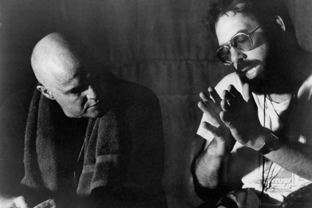 Francis Ford Coppola og Marlon Brando under optagelserne af 'Dommedag nu'.