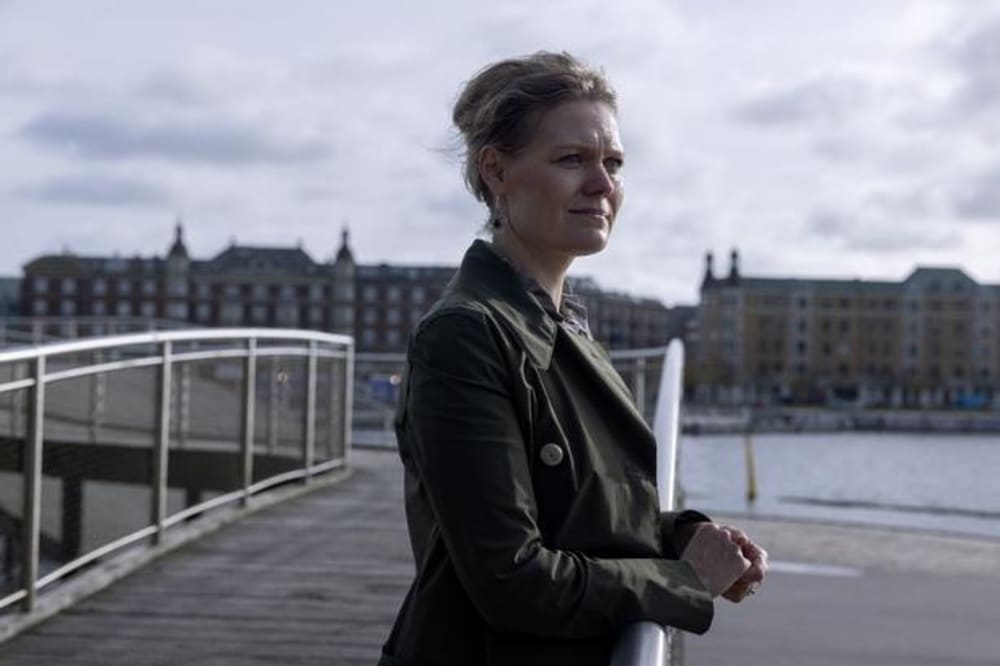 Leila Stockmarr har første arbejdsdag i Folketinget fredag for Enhedslisten, hvor hun samtidig overtager den tunge post som partiets klimaordfører. Hun lægger ud med at bebude en række krav til næste års klimalov.Foto: Cecilie Rolvung