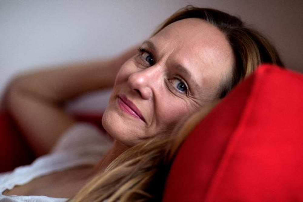 Maren Uthaug er ikke bare en kendt tegner i Politikens spalter eller en vigtig forfatter. Hun er også samfundsdebattør på sin egen mærkelige måde.Foto: Finn Frandsen
