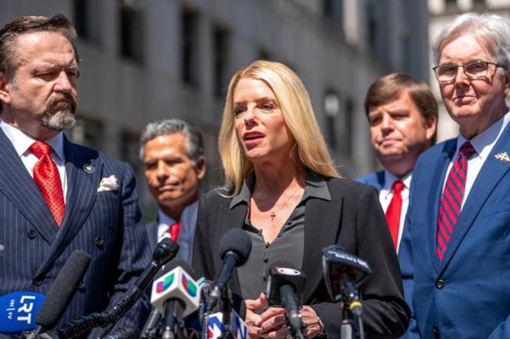 Tump har peget på 59-årige Pam Bondi, der er tidligere justitsminister i delstaten Florida. .Foto: David Dee Delgado/Ritzau Scanpix