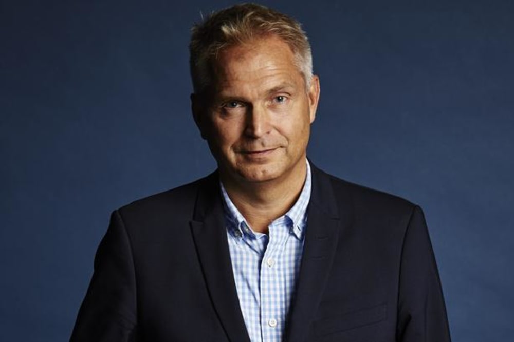 Han har skabt en stor succes. De ansatte betaler med frygt og fyringer