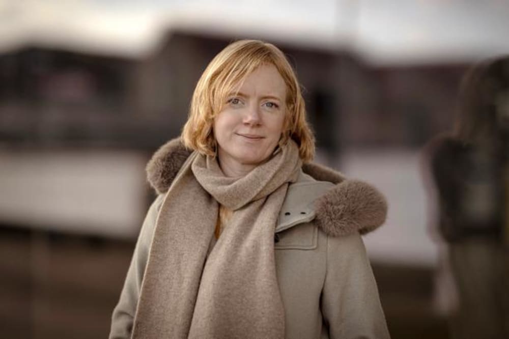 Erika Fatland taler otte sprog. Forud for arbejdet med sin nye bog 'Søfareren' lærte hun sig portugisisk, så hun kunne tale med de lokale på deres eget sprog.Foto: Miriam Dalsgaard