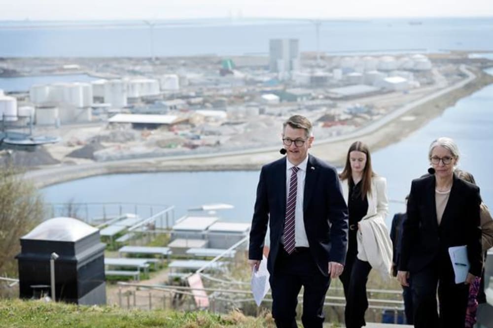 Ministeriet for Samfundssikkerhed og Beredskab og Styrelsen for Samfundssikkerhed holder pressemøde på Copenhill om Nyt Nationalt Risikobillede 2025. Minister for samfundssikkerhed og beredskab Torsten Schack Pedersen (V) og direktør for Styrelsen for Samfundssikkerhed Laila Reenberg præsenterer den nye rapport.Foto: Jens Dresling