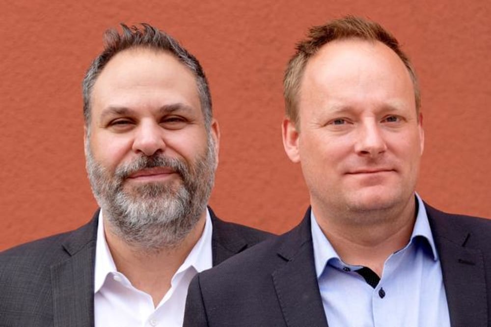 To fædre har gjort alt for at redde deres syge børn. Nu har de fået det helt store gennembrud