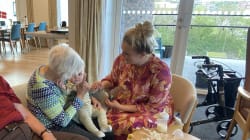 Besøgsbabyer er kæmpe hit: 'Det er simpelthen bare så livsbekræftende'