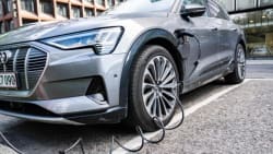Hver fjerde nye bil i 2021 er el eller plug-in hybrid