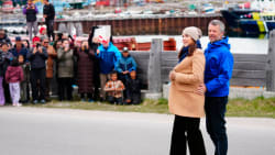 Kong Frederik og dronning Mary har taget hul på ugelangt besøg i Grønland