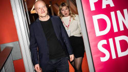 Et dramatisk årsmøde endte med en storsmilende Dragsted og flere medlemmer på vej ud af Enhedslisten