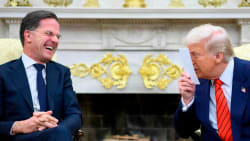 LIVE: Regeringsforhandlingerne er i gang, mens Trump stadig taler om amerikansk kontrol med Grønland