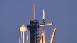 SpaceX-kapsel er ankommet til ISS: To astronauter skal hjem efter forlænget ophold i rummet