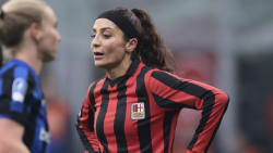 Landstræner holder EM-døren åben for Nadia Nadim