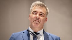 LIVE: Taburetten vakler under minister