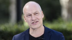 Våben og mulig oprustning giver ny ballade i Enhedslisten: 'Det er helt skævt og ude i skoven'