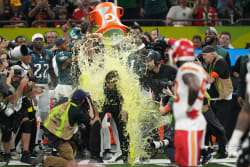 Philadelphias ørne snupper NFL-tronen fra football-høvdingen