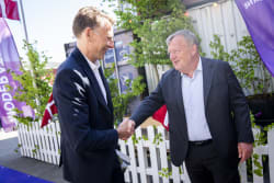 Løkke åbner døren for Jon Stephensen
