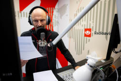 Se videoen: Kom bag om Radioavisens nye lyd