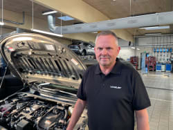 Travlhed på værkstedet: Rotterne holder fest under motorhjelmen