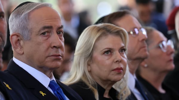 Israelsk rigsadvokat vil efterforske Benjamin Netanyahus kone