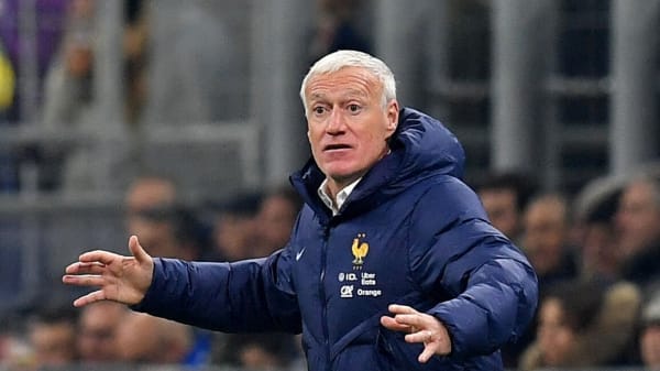 Didier Deschamps stopper som fransk landstræner