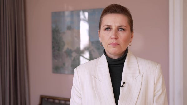 Mette Frederiksen ti år efter terrorangrebet mod Krudttønden: Alle har et ansvar – også dem med indvandrerbaggrund