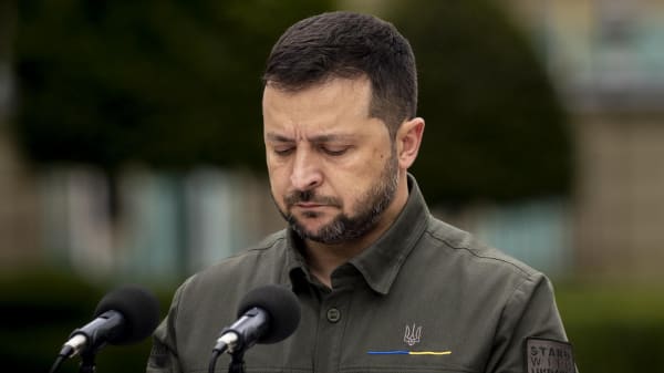 Da Trump gik til angreb, kunne Zelynskyj ikke bide sig selv i læben mere