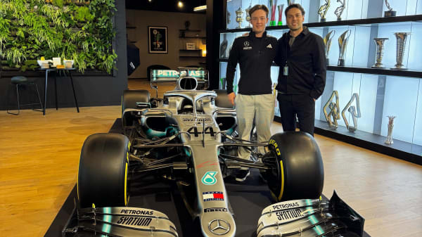 Dansk teenager skal stå i Formel 1-lære hos Mercedes