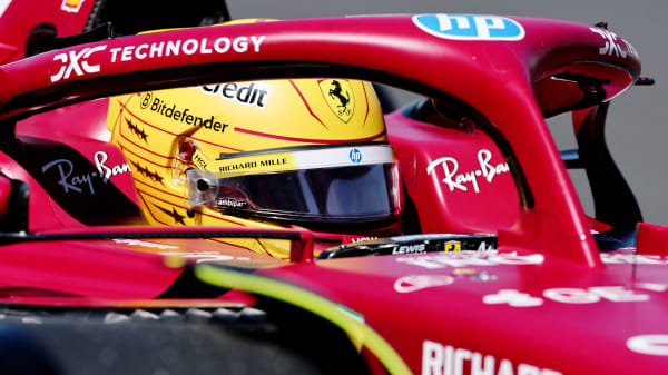 Alle taler om Lewis Hamilton: 'Er den gamle mester blevet for gammel?'