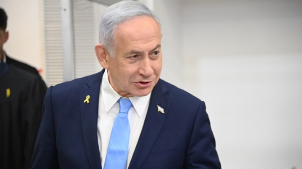 Omfattende israelske angreb mod Hamas i Gaza: Meldinger om flere end 200 dræbte