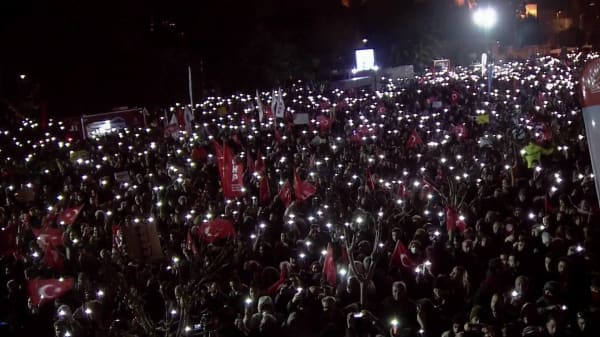 Demonstrationer fortsætter i Tyrkiet: Erdogan siger, oppositionen bedrager 