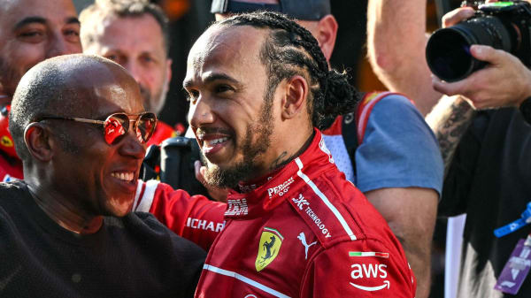 Hurtig Lewis Hamilton kører sig i pole position til kinesisk sprint