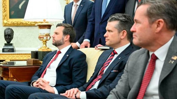 Amerikansk magasin udgiver beskeder fra gruppechat, som Trumps topfolk kom til at dele med journalist