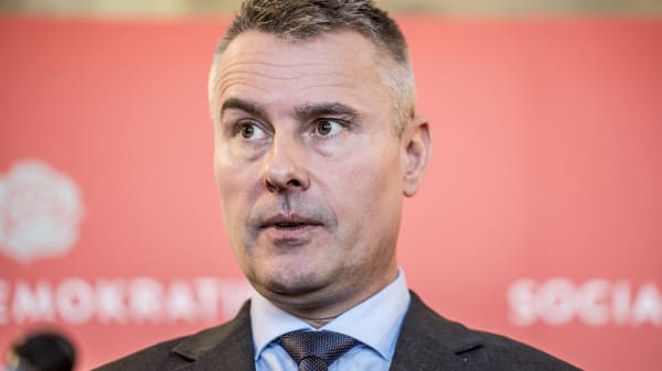 Henrik Sass kan beholde ministerpension ved domfældelse i straffesag