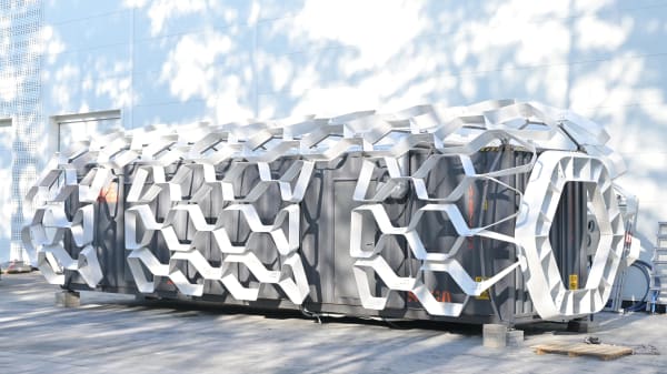 Danske arkitekter har bygget et månehus, som potentielt kan skrive sig ind i verdenshistorien