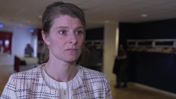 Minister 'er vred på håndværkernes vegne' efter møde om asbestsag 