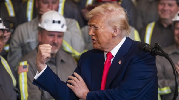 Trump styrker kulindustrien i USA: 'Jeg kalder det smukt, rent kul'