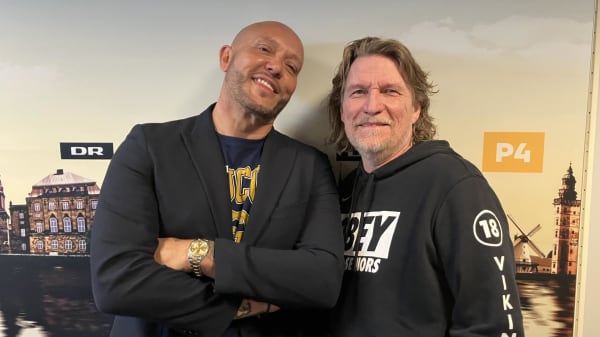 Sko og Dif var blandt 90'ernes mest kendte danske stemmer: Nu hylder de årtiet med en ny sang