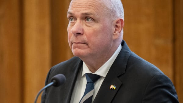 Søren Gade åbner for psykologhjælp til vragede politikere: 'Det er jo hjertegribende'