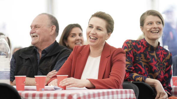 Nu debatterer Folketinget, om pensionsalderen skal sættes op til 70 år