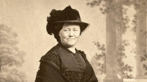 Hun var kongens hustru og afskyet af eliten. Nu kastes der nyt lys over hendes historie