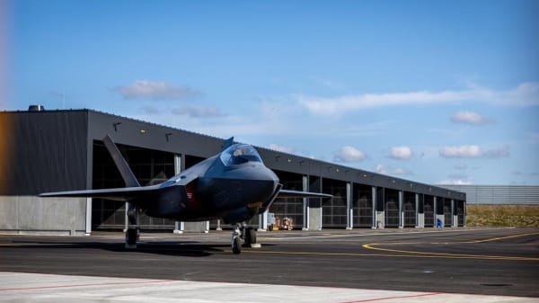 Danske F-35-kampfly er et let mål i ny milliarddyr base - nu vil Forsvaret sprede dem rundt i hele landet