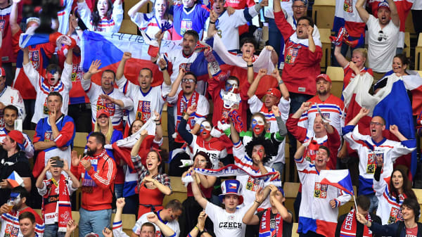150.000 solgte billetter: Tusindvis af fans strømmer til VM i Danmark